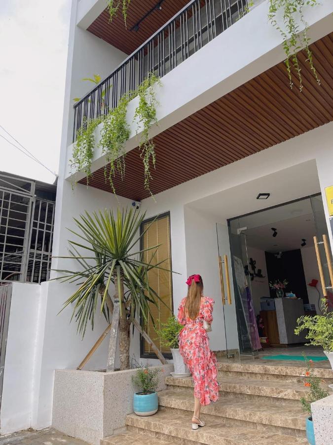 Bong Villa Hotel & Apartment Kon Tum Buitenkant foto